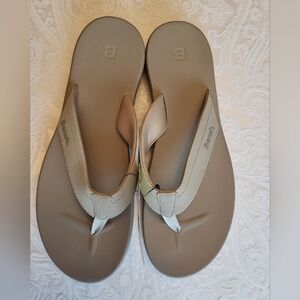Bench Flip Flops, Beige, Size 11, NWT